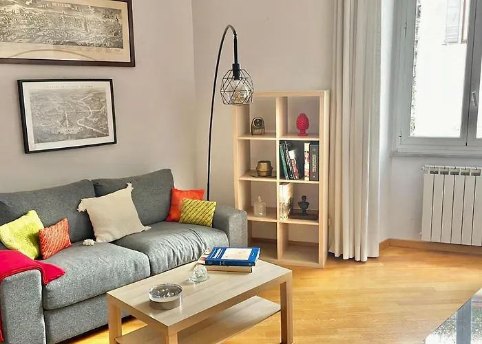 Two Bedrooms Spanish Steps *